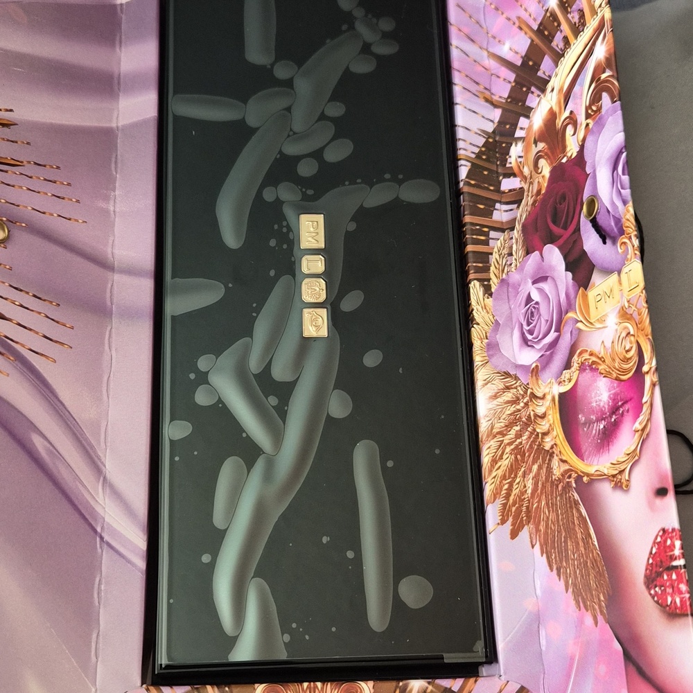 PMG Mothership XI Eyeshadow Pallet - Picture 11 of 11